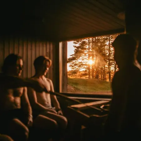 Semesterbostad Seafront With Jacuzzi Salo (Salo)